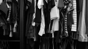 Photo Versatile wardrobe