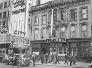 Photo old city cinemas history fate